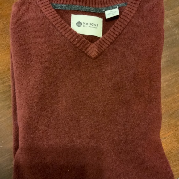 Burgundy Haggar clothing size small Men’s sweater - Picture 3 of 3